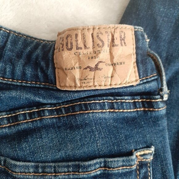Hollister Juniors Size 1S 25 Medium Wash Distressed Straight Jeans - Picture 9 of 12